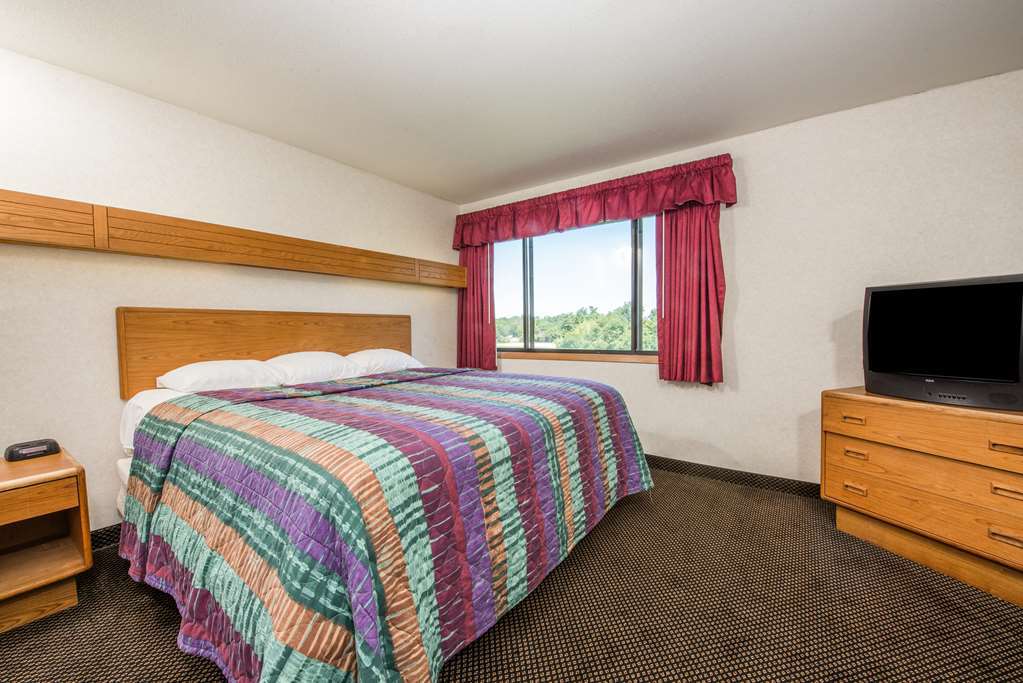 Travelodge Indianapolis Castleton Indianápolis Quarto foto
